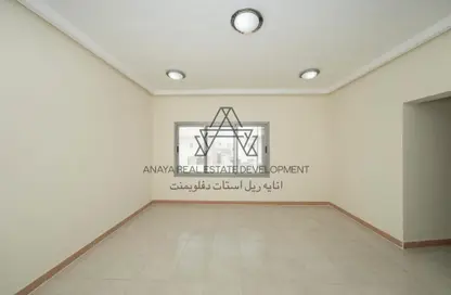 فيلا - 4 غرف نوم - 4 حمامات للايجار في عين خالد - الدوحة