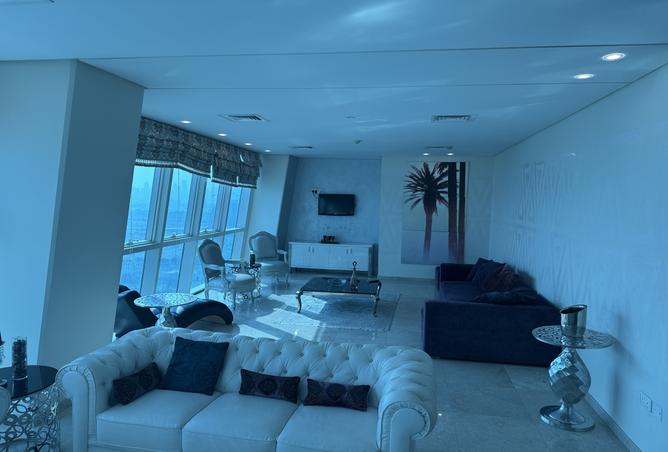 984408 - Property Image 2