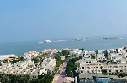 Apartment - 2 Bedrooms - 3 Bathrooms for rent in Viva West - Viva Bahriyah - The Pearl Island - Doha