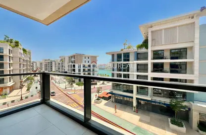 Apartment - 2 Bedrooms - 3 Bathrooms for rent in Gewan Island - The Pearl Island - Doha