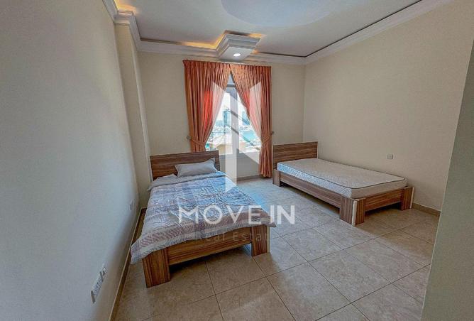 963298 - Property Image 3