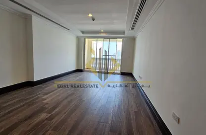Apartment - 2 Bedrooms - 2 Bathrooms for rent in Viva Bahriyah - The Pearl Island - Doha