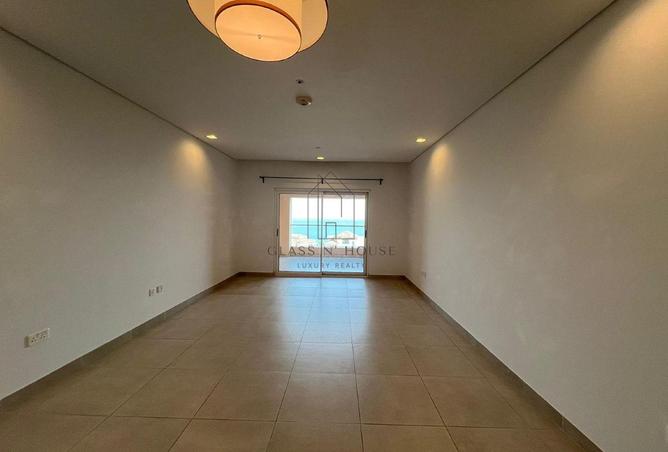 955543 - Property Image 2