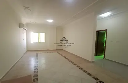 Apartment - 2 Bedrooms - 2 Bathrooms for rent in Al Mansoura - Al Mansoura - Doha