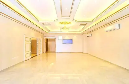 Villa for sale in Al Nuaija Street - Al Nuaija - Doha