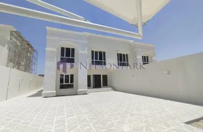 Villa - 6 Bedrooms - 6 Bathrooms for rent in Ain Khaled Villas - Ain Khaled - Doha