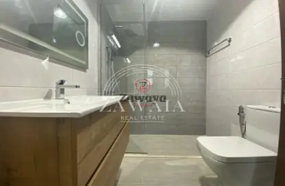 Apartment - 2 Bedrooms - 2 Bathrooms for rent in Marina Residences 195 - Marina District - Lusail