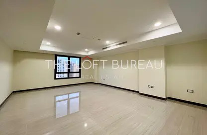Apartment - 1 Bedroom - 2 Bathrooms for rent in West Porto Drive - Porto Arabia - The Pearl Island - Doha