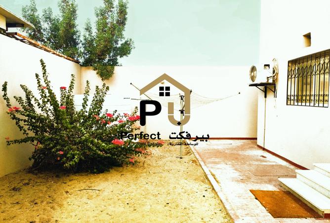 915252 - Property Image 2