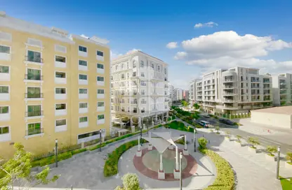 Apartment - 2 Bedrooms - 2 Bathrooms for rent in Giardino Village - The Pearl Island - Doha