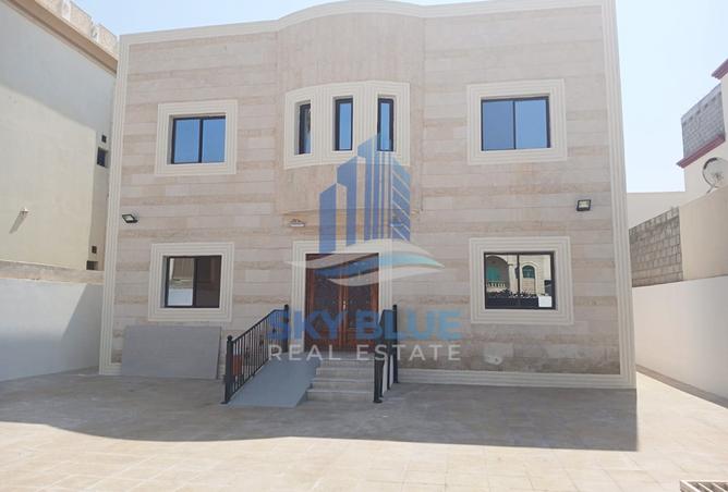 944866 - Property Image 2