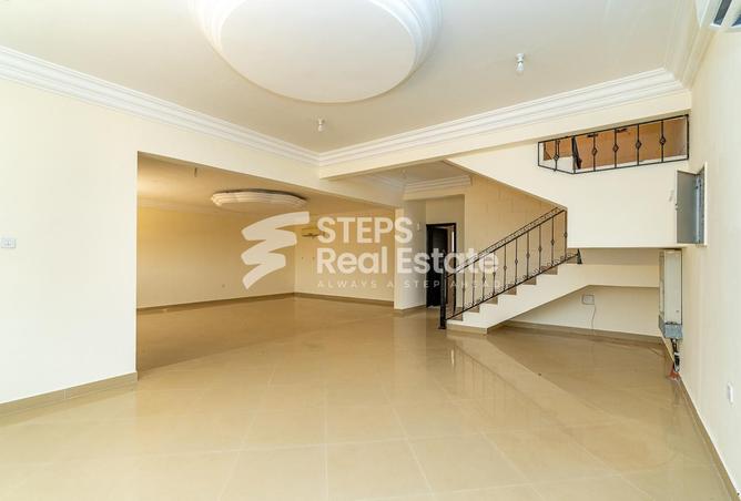 936172 - Property Image 2