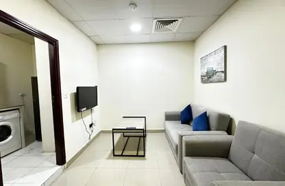 Apartment - 1 Bedroom - 1 Bathroom for rent in OqbaBin Nafie Steet - Old Airport Road - Doha Apartment - 1 Bedroom - 1 Bathroom for rent in OqbaBin Nafie Steet - Old Airport Road - Doha