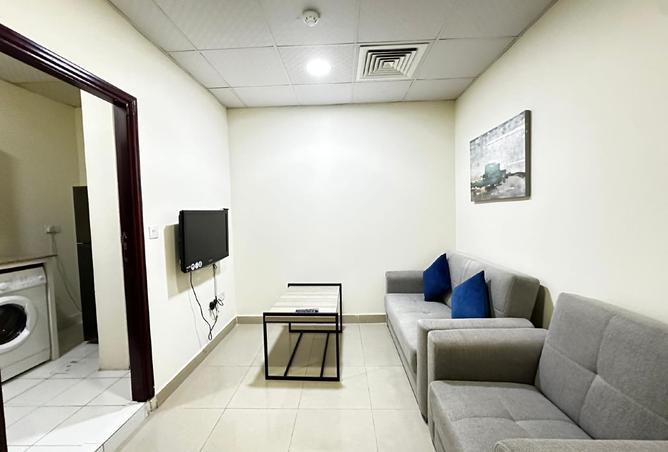 956142 - Property Main Image