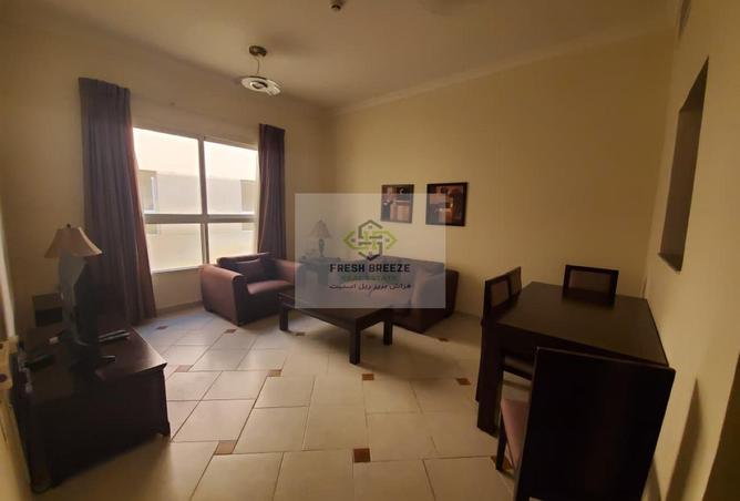 979837 - Property Image 2