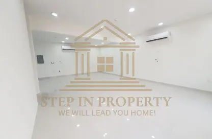 شقة - 3 غرف نوم - 3 حمامات للايجار في شارع الوعب - الوعب - الدوحة