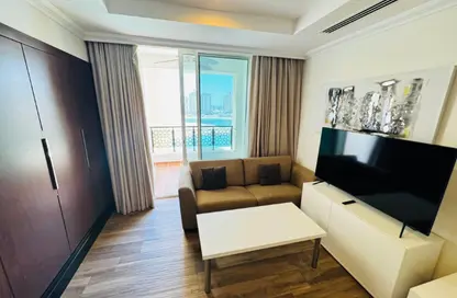Apartment - Studio - 1 Bathroom for rent in Viva West - Viva Bahriyah - The Pearl Island - Doha