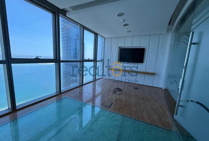 967092 - Property Image 3