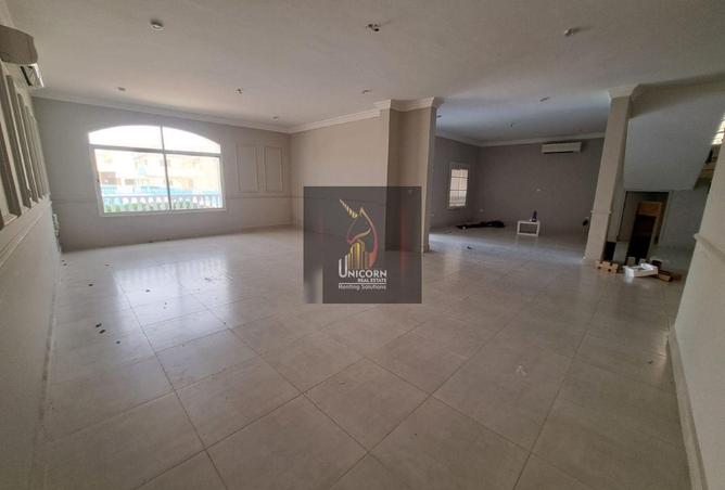 908153 - Property Image 2