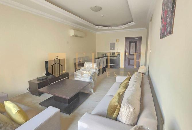 992897 - Property Image 2