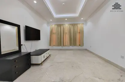 Apartment - 2 Bedrooms - 3 Bathrooms for rent in Al Muntazah Street - Al Muntazah - Doha