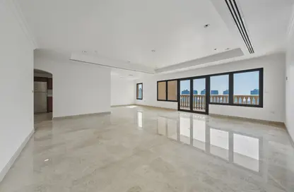 Apartment - 2 Bedrooms - 3 Bathrooms for rent in East Porto Drive - Porto Arabia - The Pearl Island - Doha