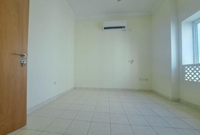 939869 - Property Image 2