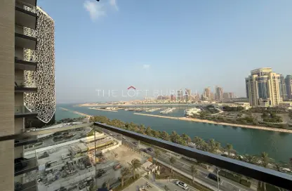Apartment - 2 Bedrooms - 3 Bathrooms for rent in Lusail Residence - Marina District - Lusail