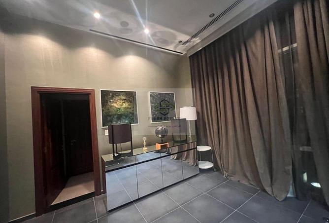 1007983 - Property Image 3