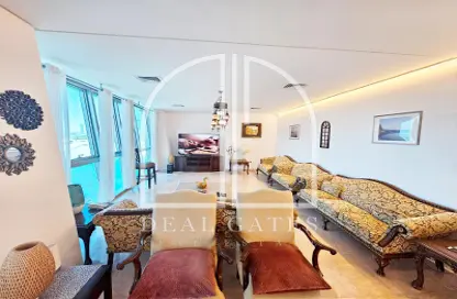 Living Room image for: Apartment - 3 Bedrooms - 5 Bathrooms for rent in Zig Zag Tower B - Zig Zag Towers - West Bay - Doha, Image 1