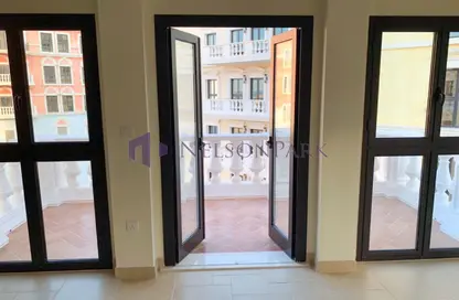 Apartment - 3 Bedrooms - 4 Bathrooms for rent in Mercato - Qanat Quartier - The Pearl Island - Doha