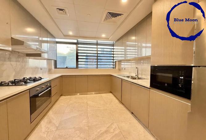 990593 - Property Image 3