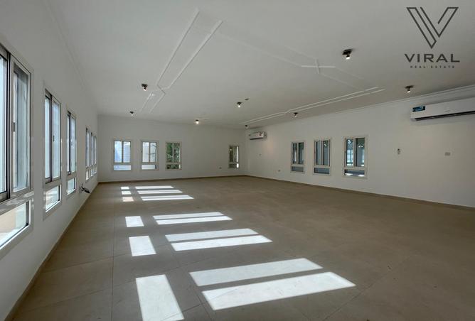 937444 - Property Image 2