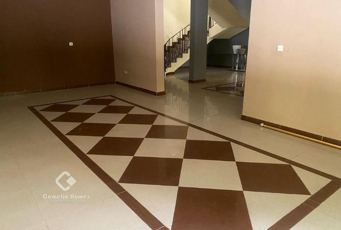 939489 - Property Image 2