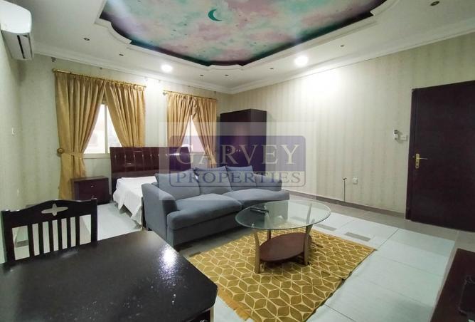 966008 - Property Image 3