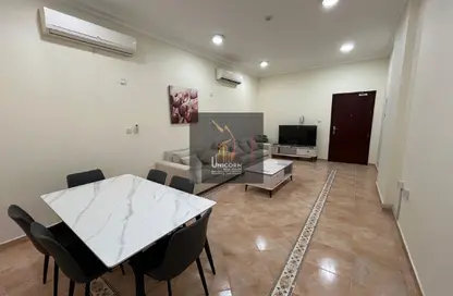 Apartment - 2 Bedrooms - 2 Bathrooms for rent in Bin Omran 35 - Fereej Bin Omran - Doha