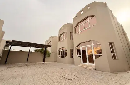Villa - 5 Bedrooms - 6 Bathrooms for rent in Al Maamoura - Al Maamoura - Doha