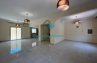 مجمع سكني - 3 غرف نوم - 4 حمامات للايجار في شارع ام السنيم - عين خالد - الدوحة