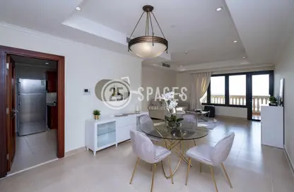 Dining Room image for: Apartment - 2 Bedrooms - 3 Bathrooms for rent in West Porto Drive - Porto Arabia - The Pearl Island - Doha, Image 1