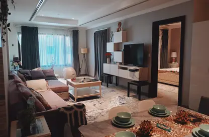 Apartment - 1 Bedroom - 2 Bathrooms for rent in West Porto Drive - Porto Arabia - The Pearl Island - Doha