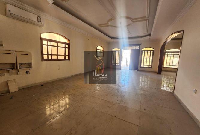 931720 - Property Image 2