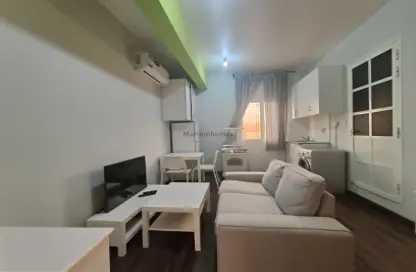 Apartment - 1 Bathroom for rent in Onaiza Street - Diplomatic Area - Doha