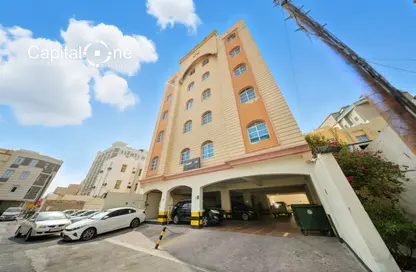 Apartment - 2 Bedrooms - 1 Bathroom for rent in Umm Ghwailina Comm - Umm Ghuwalina - Umm Ghuwailina - Doha