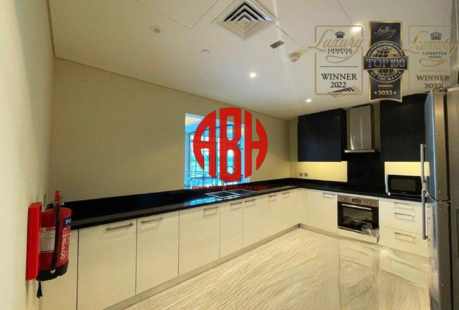 987914 - Property Image 3