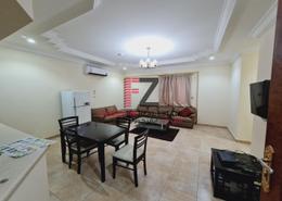 صورةغرفة المعيشة / غرفة الطعام لـ: شقة - 1 غرفة نوم - 2 حمامات للكراء في 28  نجمة - شارع ابن درهم - نجمة - الدوحة, صورة 1
