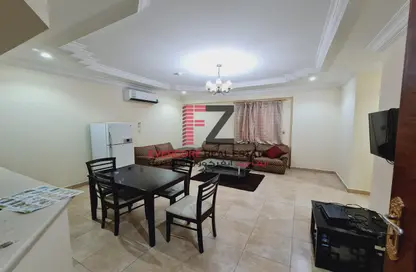 صورة لـ غرفة المعيشة / غرفة الطعام شقة - غرفة نوم - 2 حمامات للايجار في 28  نجمة - شارع ابن درهم - نجمة - الدوحة ، صورة رقم 1