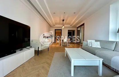 Apartment - 2 Bedrooms - 3 Bathrooms for sale in West Porto Drive - Porto Arabia - The Pearl Island - Doha