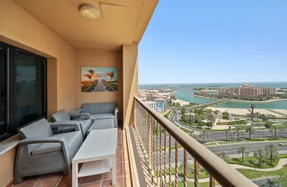 Apartment - 1 Bedroom - 2 Bathrooms for rent in West Porto Drive - Porto Arabia - The Pearl Island - Doha