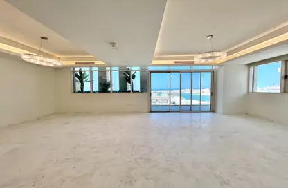 Duplex - 4 Bedrooms - 5 Bathrooms for sale in Gewan Island - The Pearl Island - Doha