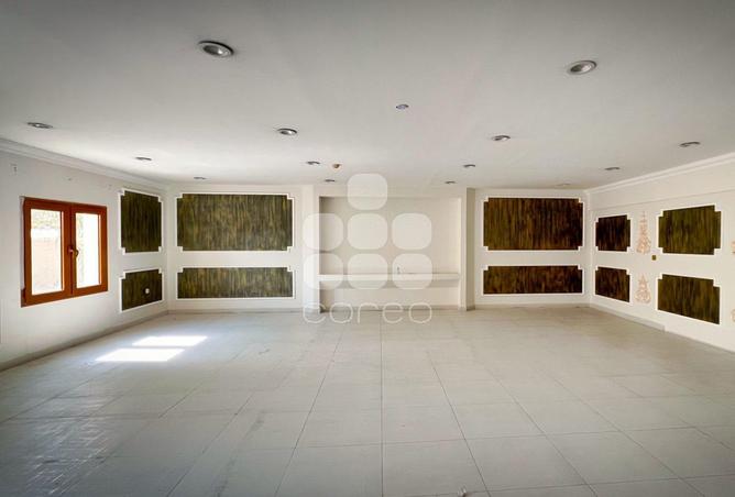 929474 - Property Image 2